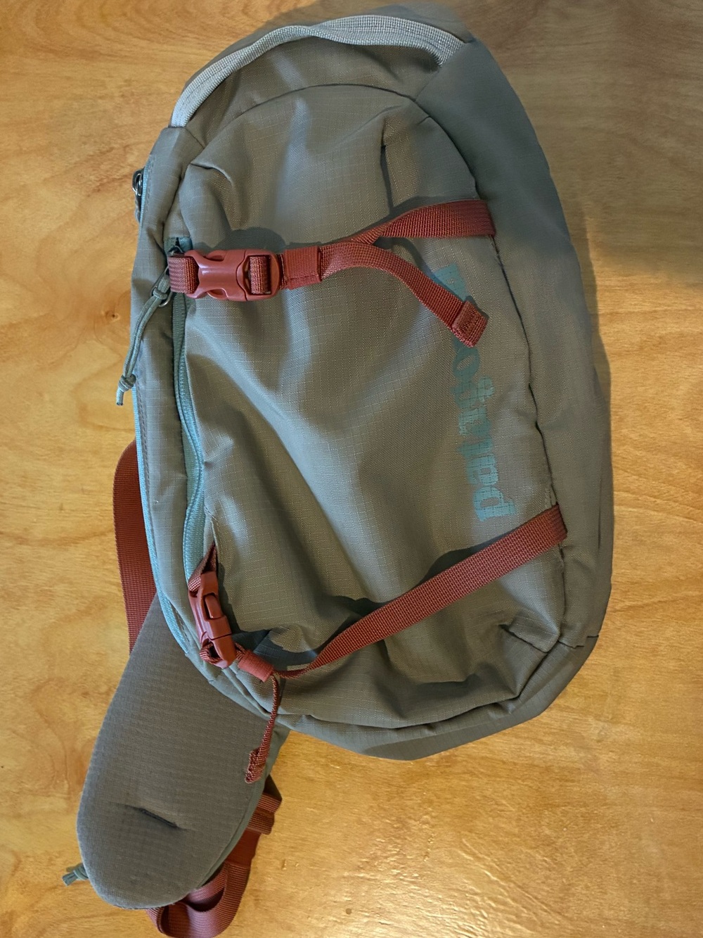 Patagonia Tan / Gray Atom Sling with Rust Straps